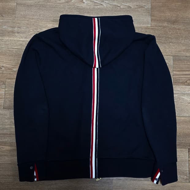 [새상품급 3]톰브라운 백삼선 금장 후드집업