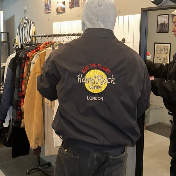 90’s Hard Rock Cafe London logo bomber