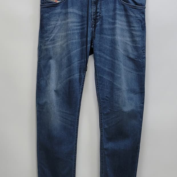 DIESEL 디젤 웨이키 조거진 청바지 / 남 34 (추천 34이상)
