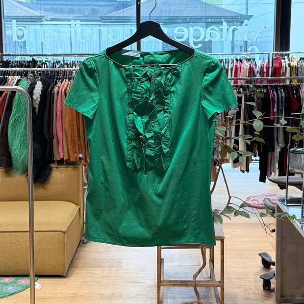 프라다 그린 프릴 하프 블라우스 