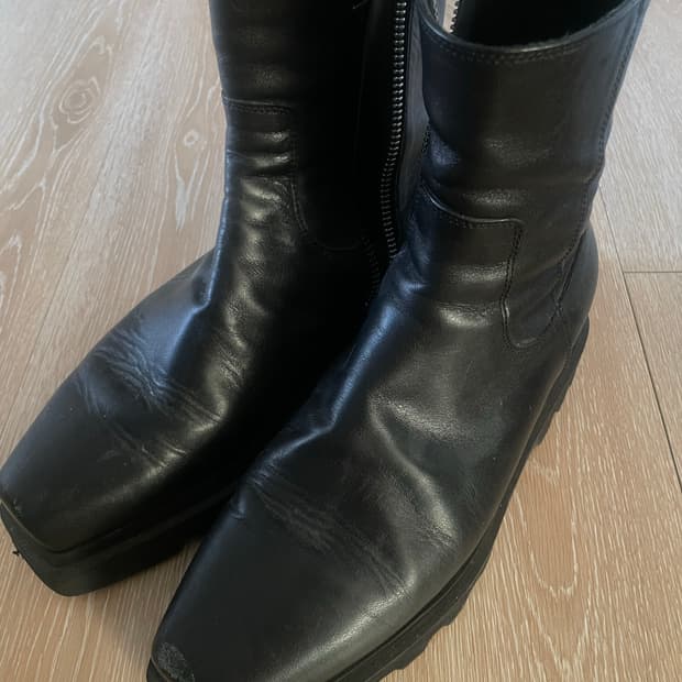 렉토 스퀘어 토 앵클 부츠