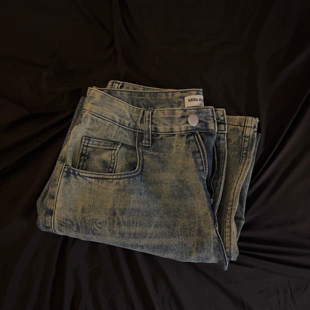 밀로아카이브 커브드 팬츠