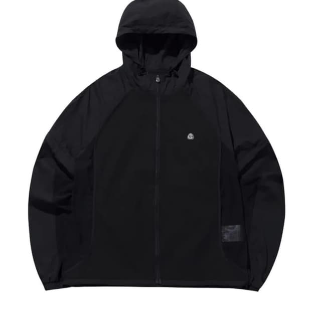 SUU제품 현Coyseio 시나모롤 윈드브레이커 Black