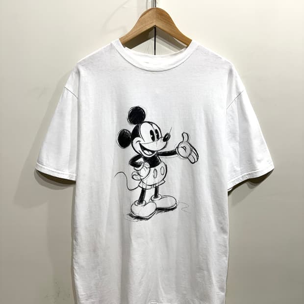 디즈니 미키마우스 스케치 프린팅 반팔 티셔츠