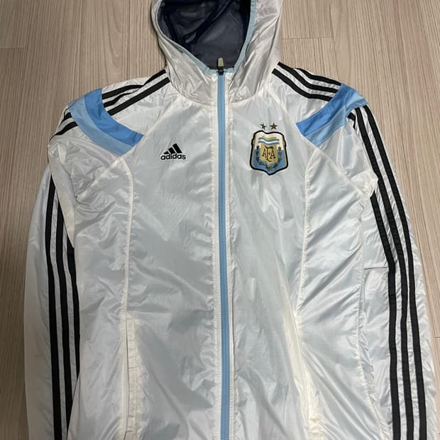 대장급! 아디다스 아르헨티나 바람막이