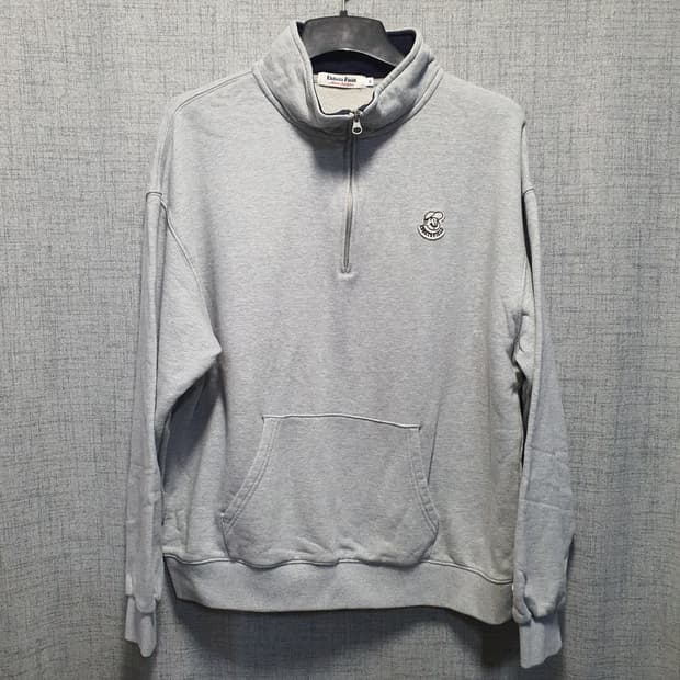 이벳필드 하프집업 맨투맨  