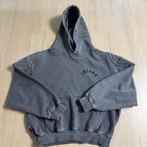 인세인개러지 후드티1사이즈 판매합니다