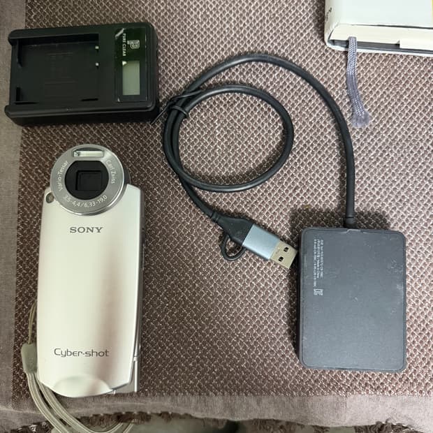 소니 사이버샷 DSC M2 - 사진 있음 