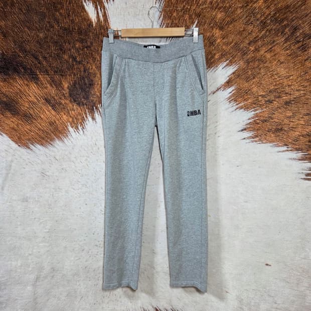 엔비에이 그레이 트레이닝 팬츠