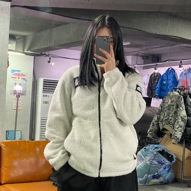 노스페이스 50주년 화이트 쉐르파 자켓 B3492