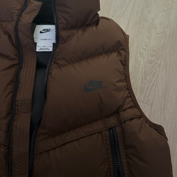 나이키 테크플리스 패딩조끼(희귀 매물)