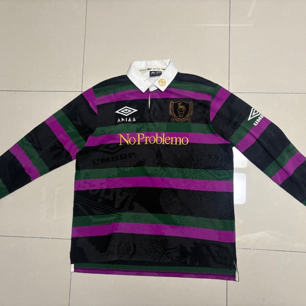 에리즈 엄브로 럭비티셔츠 (XL)