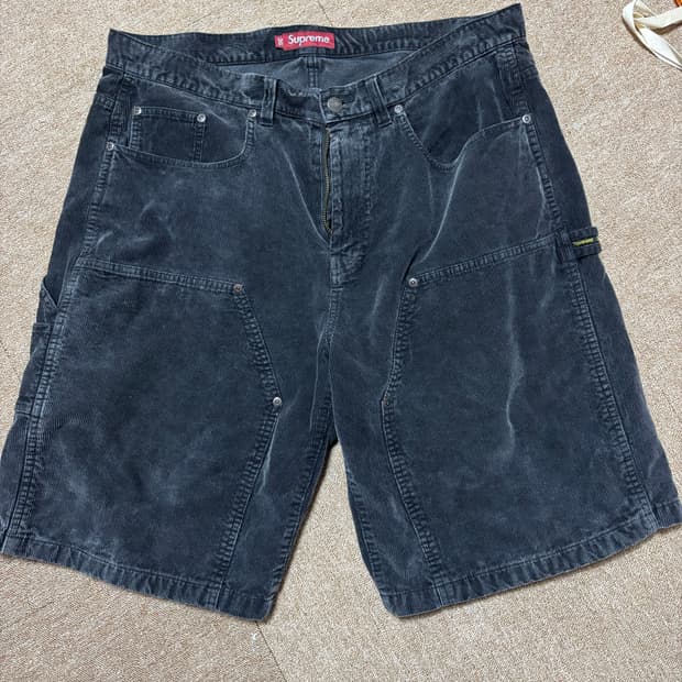 Supreme 24ss 36size 워시드 코듀로이 더블니 쇼츠 