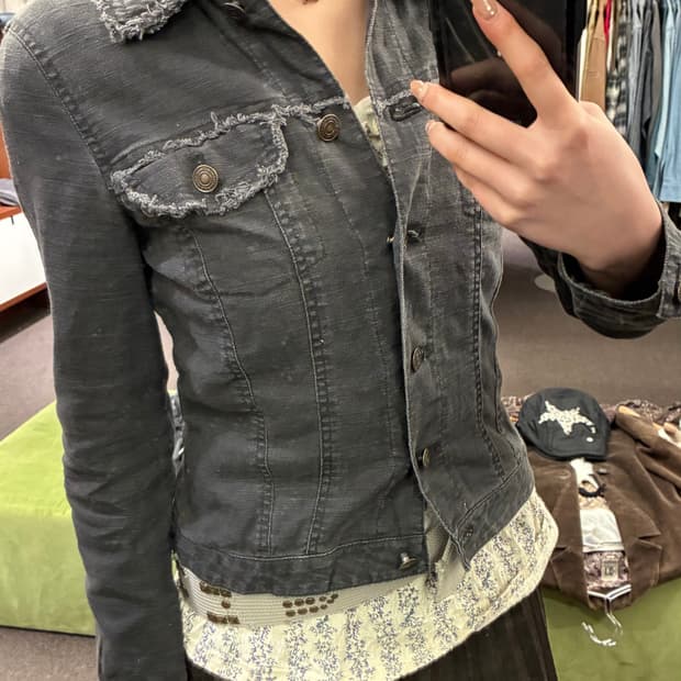 M)Japanese vintage 여성 컷오프 디테일 흑청 데님자켓