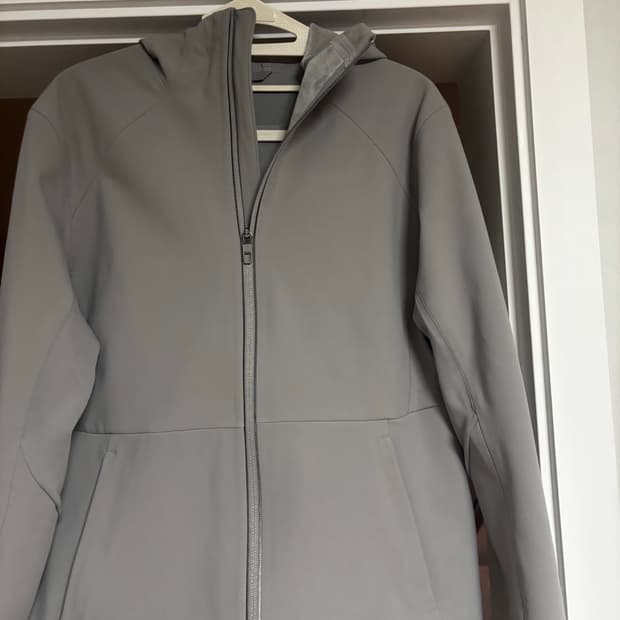 룰루레몬 크로스 칠 재킷 S/P(남자)