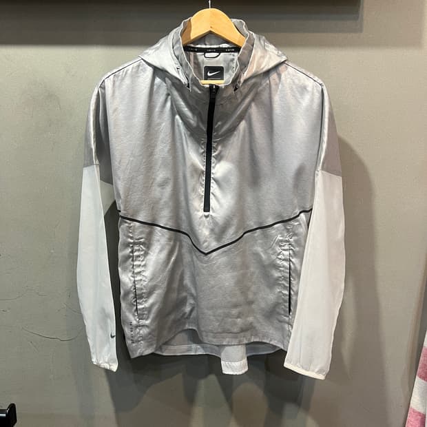 (L)나이키 테크팩 후드 바람막이