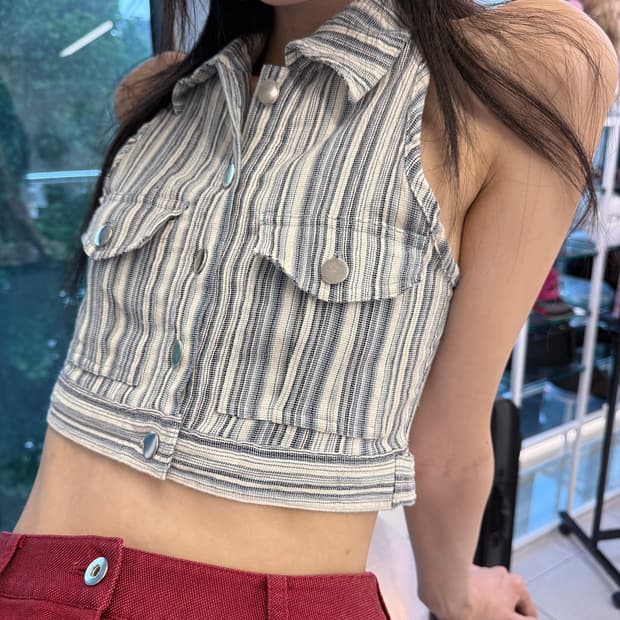 crop vest