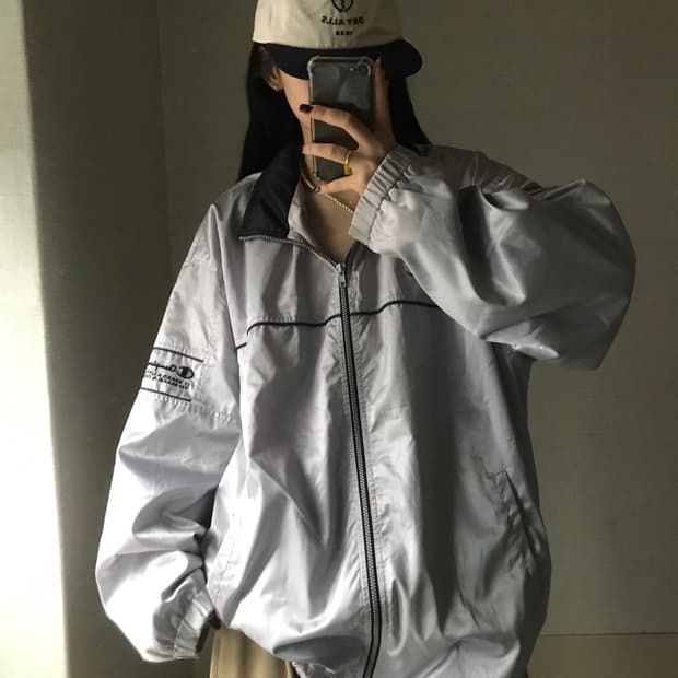 챔피온 재팬 오버핏 실버 바람막이