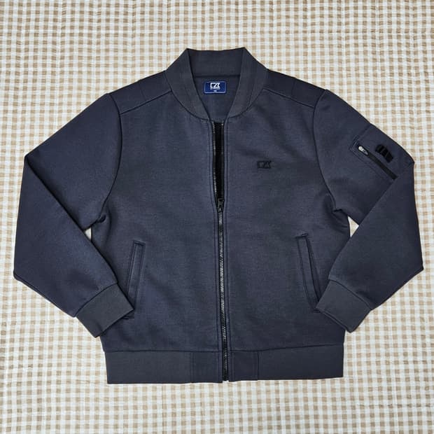 커터앤벅 간절기 집업자켓 남자100