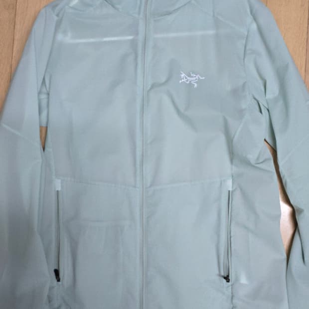 아크테릭스 인센도 에어쉘 후디 바람막이