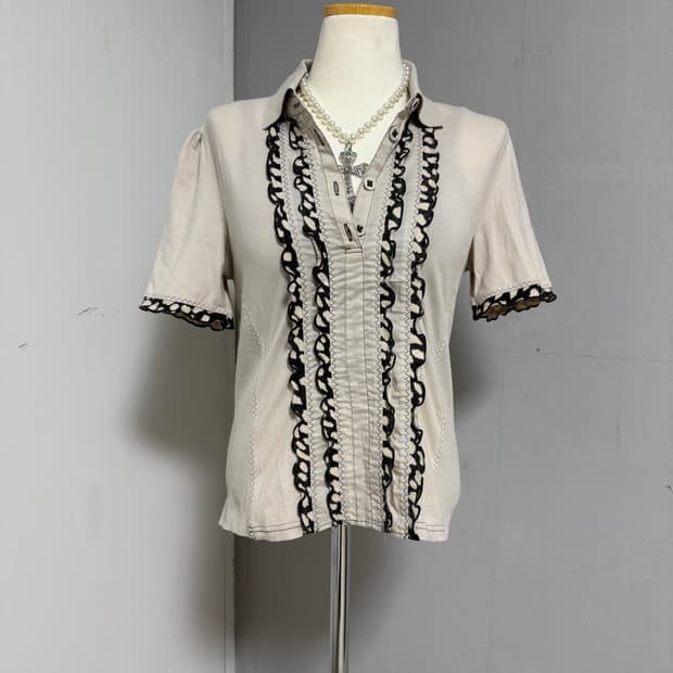 라떼 갸루 프릴 카라티 