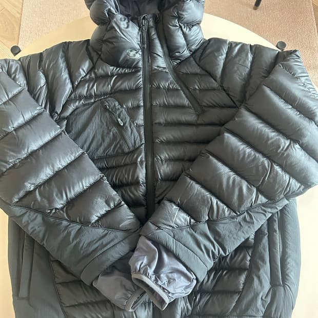 산산기어 24fw 경량패딩