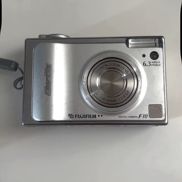 후지필름 파인픽스 f10