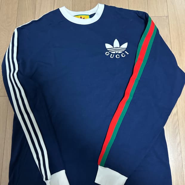 아디다스 x 구찌 코튼 저지 롱 슬리브 T (m사이즈)