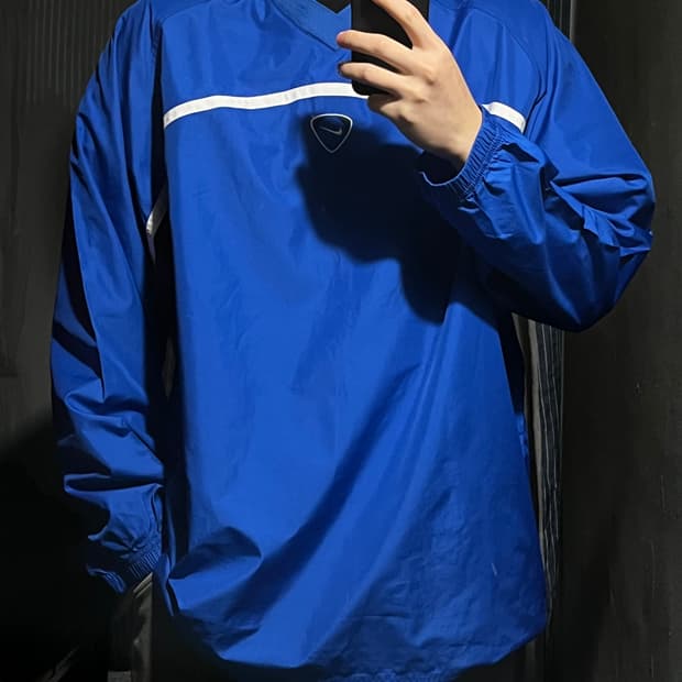 나이키 00s 블루 화이트 블랙 배색 스트릿 브이넥 웜업 풀오버 XL