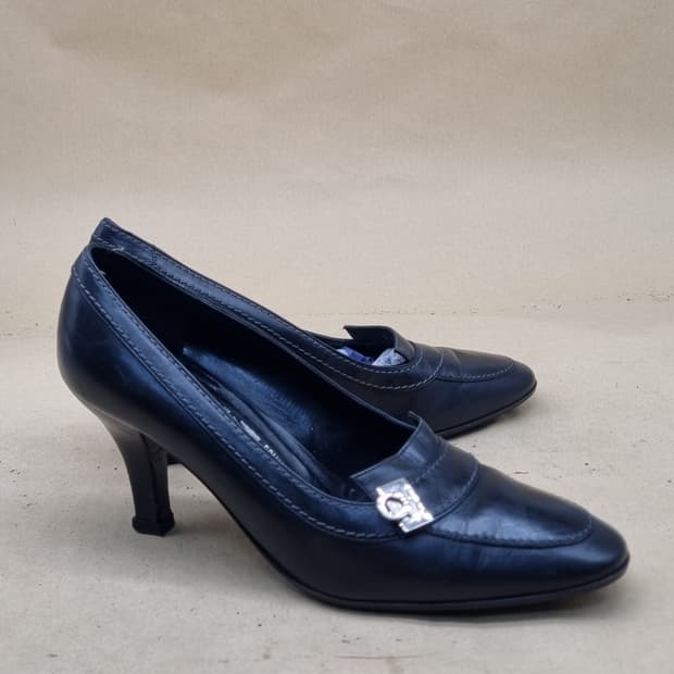 페라가모 여성구두 5.5  225 굽7