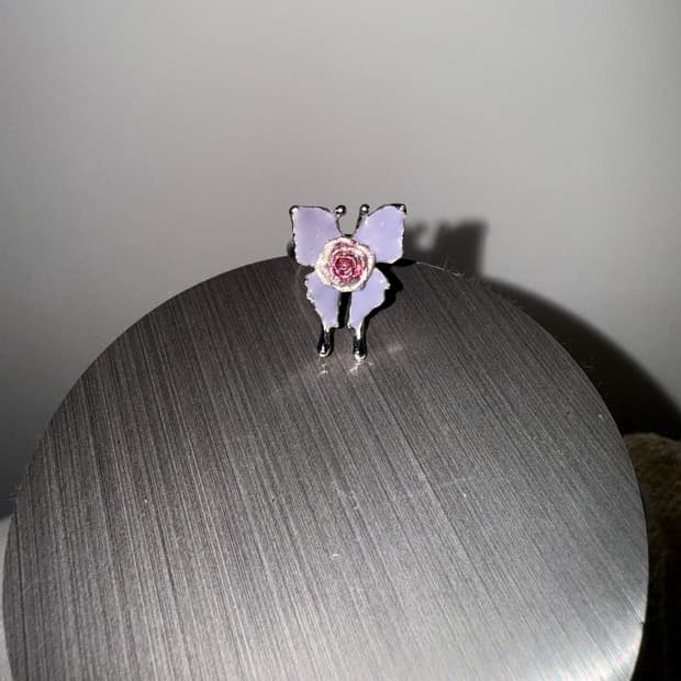 영국런던 연보라 나비 반지