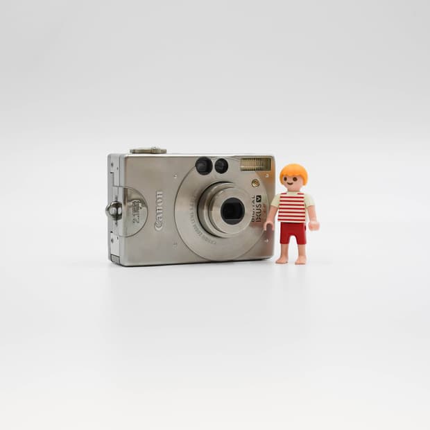 Canon IXY DIGITAL 200