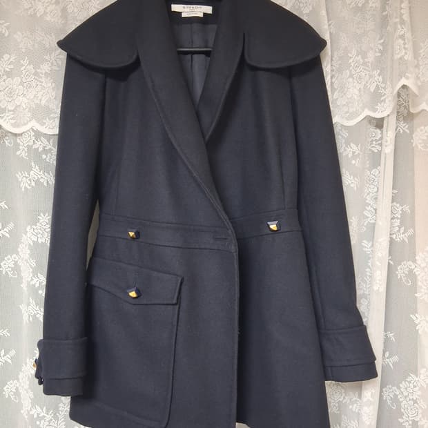 지방시 여성 울 더블 코트