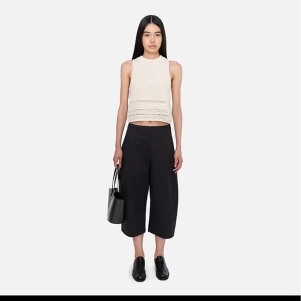 아모멘토 AMOMENTO curved capri pants black