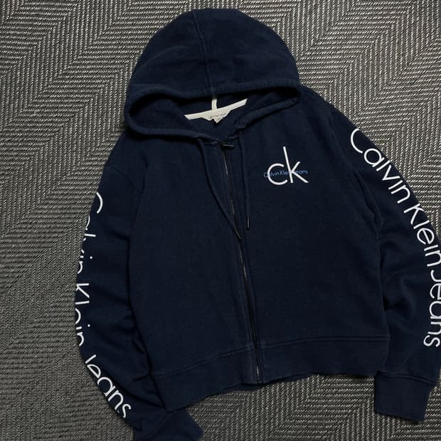 캘빈클라인 우먼스 스펠아웃 빅로고 후드집업y 5350