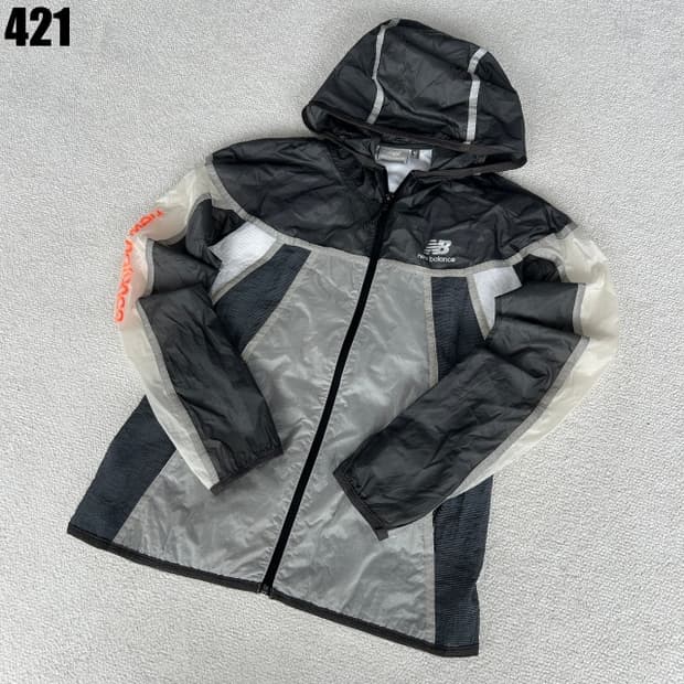 뉴발란스 바람막이 후드 