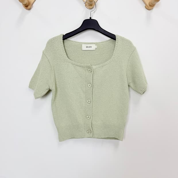 엔오르 스퀘어넥 크롭 가디건