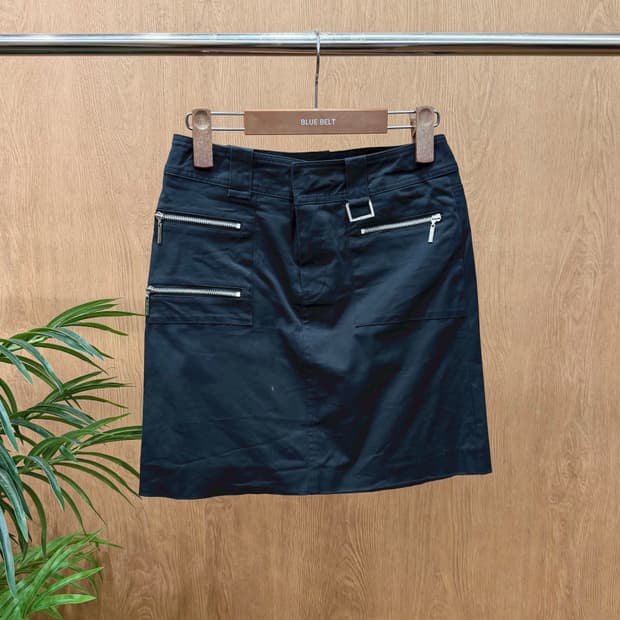 비키 꾸뛰르 미니 스커트 멀티 지퍼 포켓 하드웨어 디테일 H라인 블랙