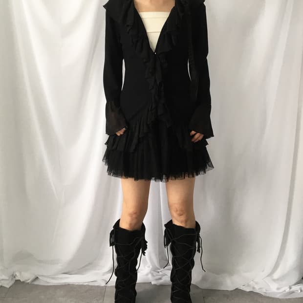 Ruffle point cardigan
