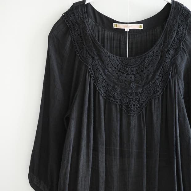 Vintage crochet black top