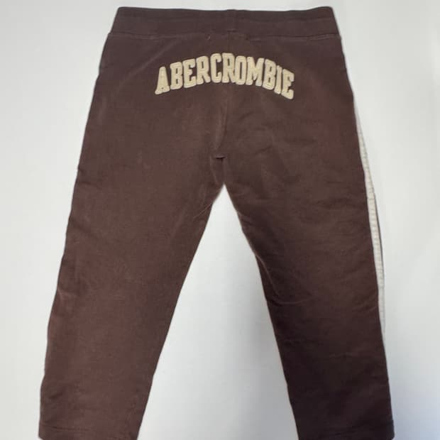 희귀!! 아베크롬비 뒷 스펠아웃 트레이닝 밴딩 트랙팬츠 코코아