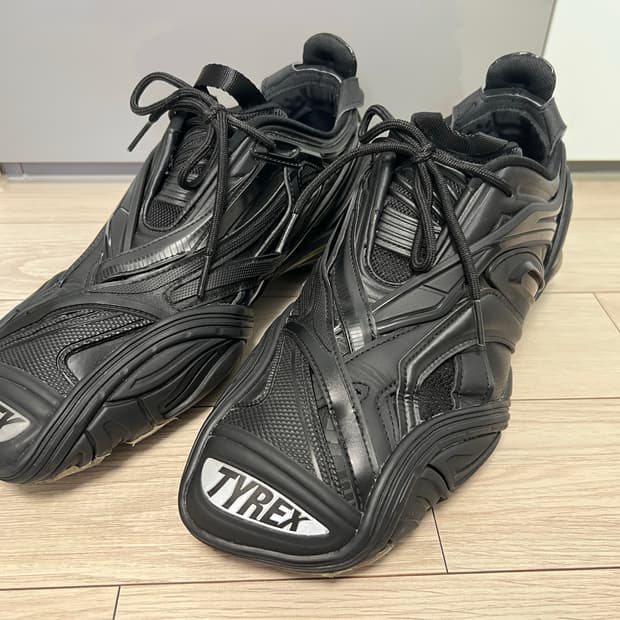 발렌시아가 타이렉스 블랙(43)