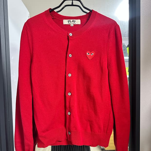 꼼데가르송 플레이 레드 하트 와펜 가디건 M