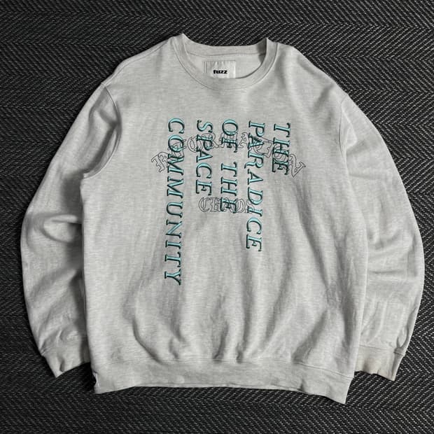 FUZZ 올드스쿨 레터링 박시핏 맨투맨o 3280