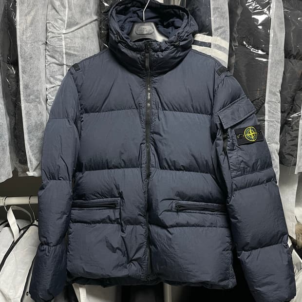 [L사이즈] 22FW 스톤아일랜드 가먼트다잉 크링클랩스 패딩 네이비