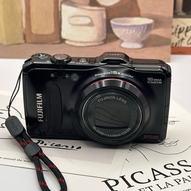 후지필름 파인픽스 F550 EXR 