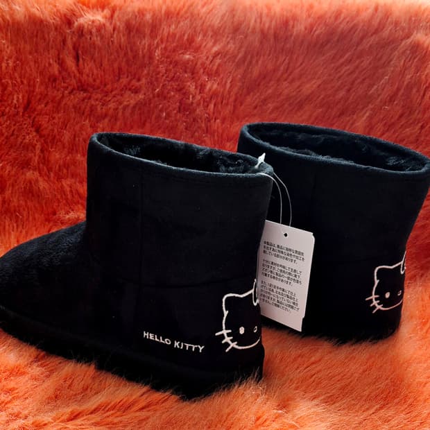 일본 Hello kitty 헬로키티방한부츠 털부츠 M(240)