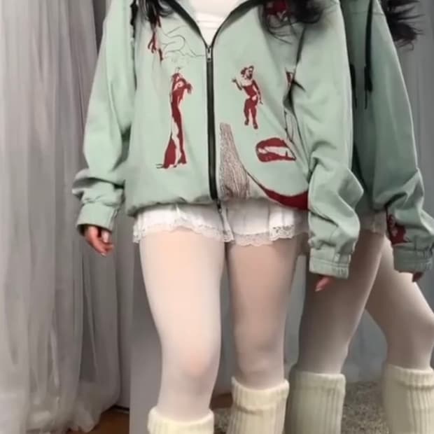 assemble station 후드집업