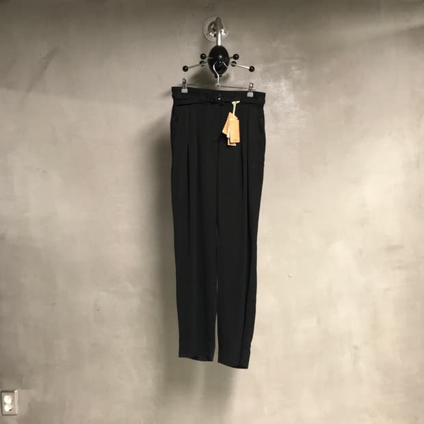 APC 아페쎄 슬랙스 새상품 36(W)