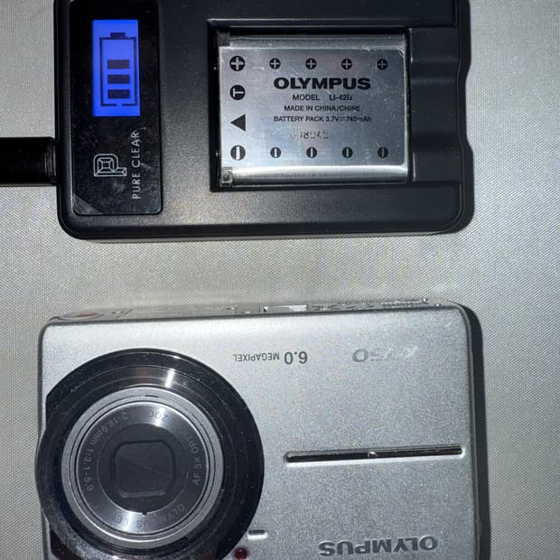 OLYMPUS X-750 콤팩트 디카 판매합니다📲🤍